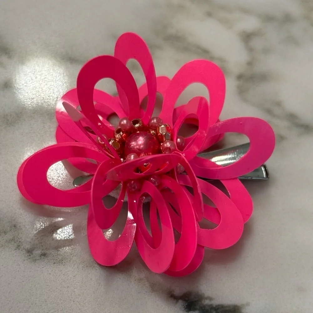 NWOT ❤️ Hot Pink Floral Embellished Hair Clip